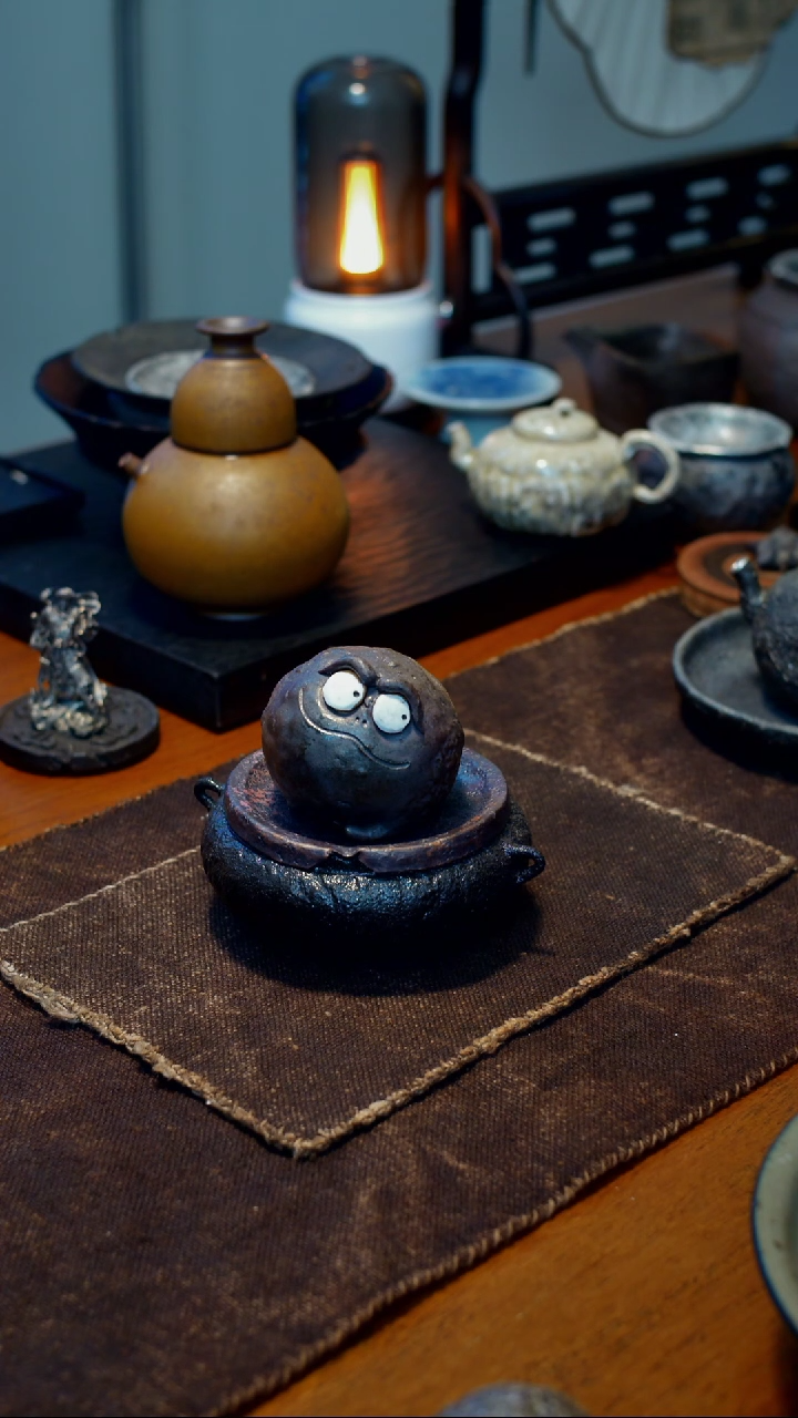 【闪购商品】柴烧金蟾手捏茶宠摆件