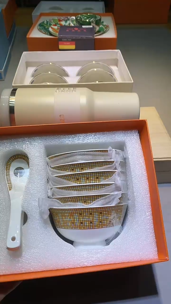 【闪购商品】瓷片11111111111111111