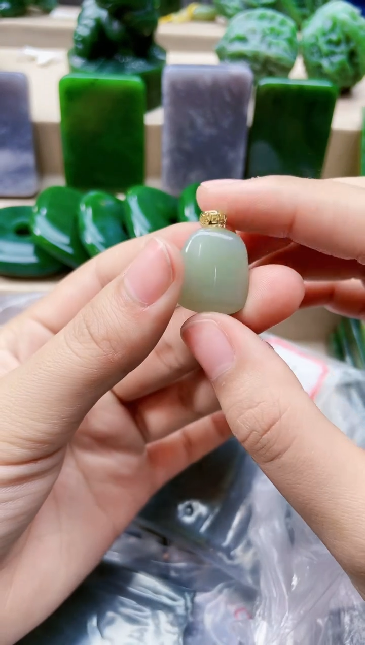 【闪购商品】和田玉挂件未镶嵌1