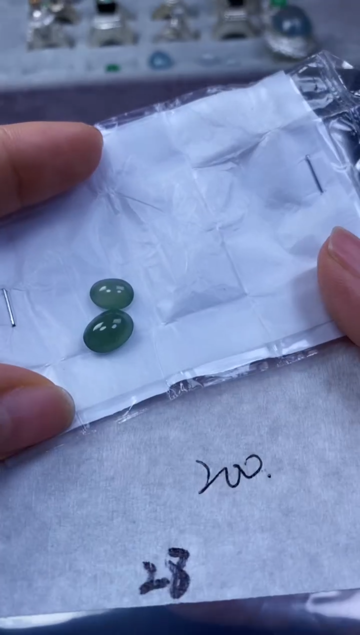 未镶嵌定制翡翠1