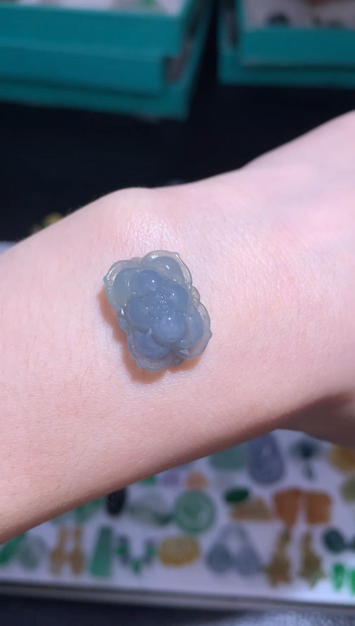 未镶嵌定制翡翠莲花