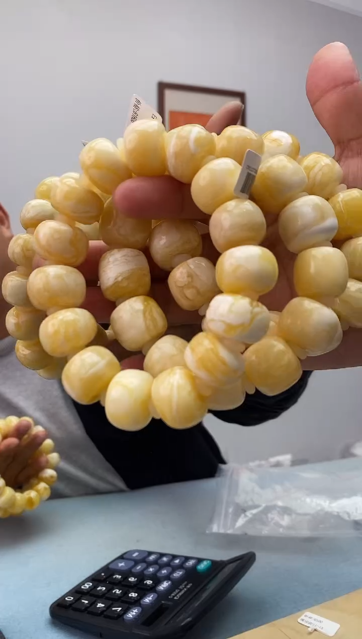 琥珀未镶嵌珠宝奇石假一罚十，永久原价包退多样性发一件064
