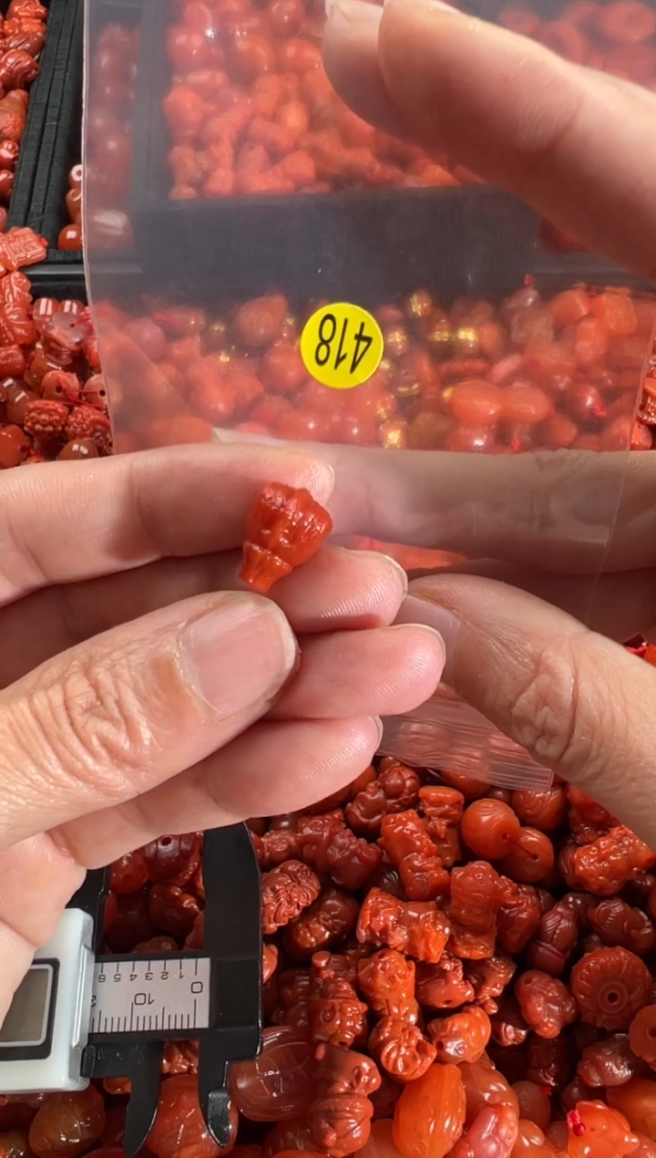 【闪购商品】南红玛瑙颈饰未镶嵌1