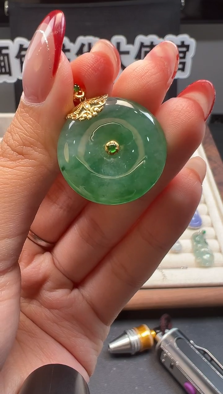 吊坠(不含链)18K金镶嵌翡翠缅甸珠宝严选