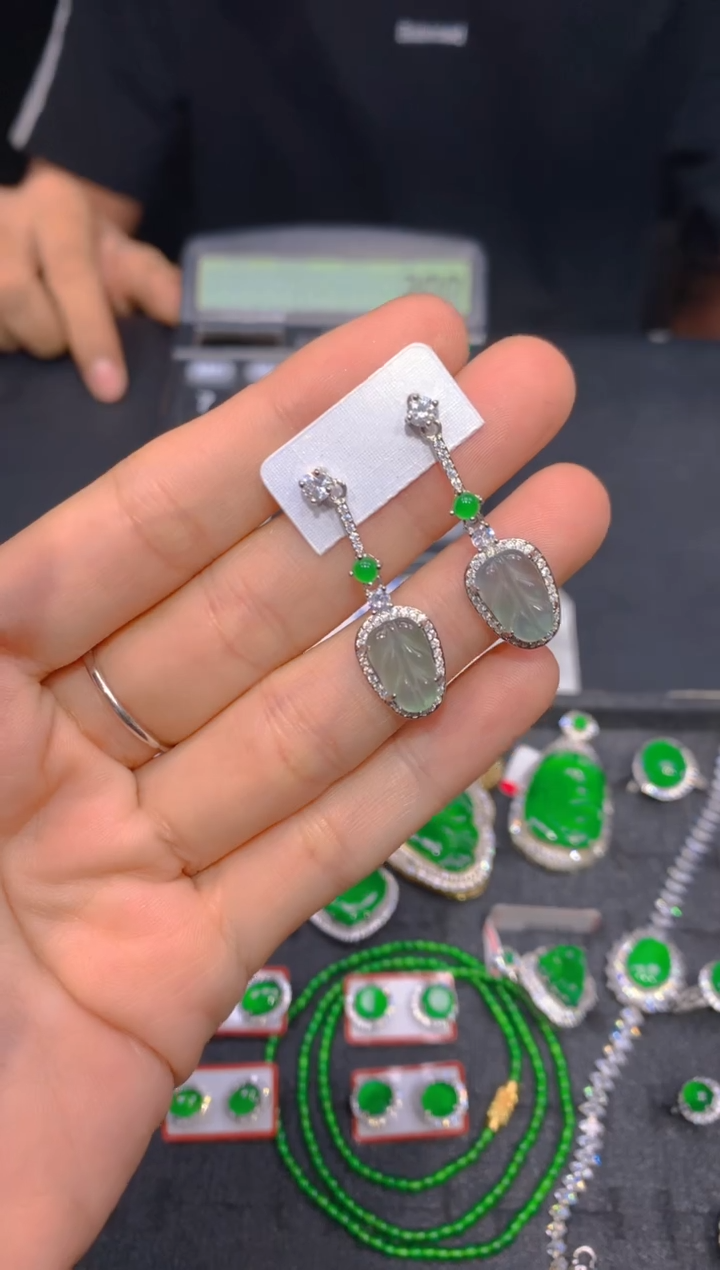 【闪购商品】定制翡翠未镶嵌215多样性发货（发其一）