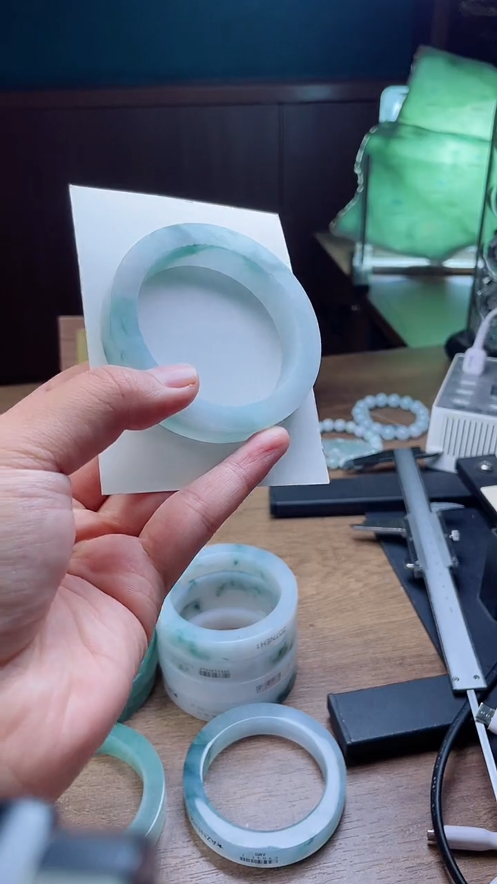 定制翡翠手镯未镶嵌开**我定制