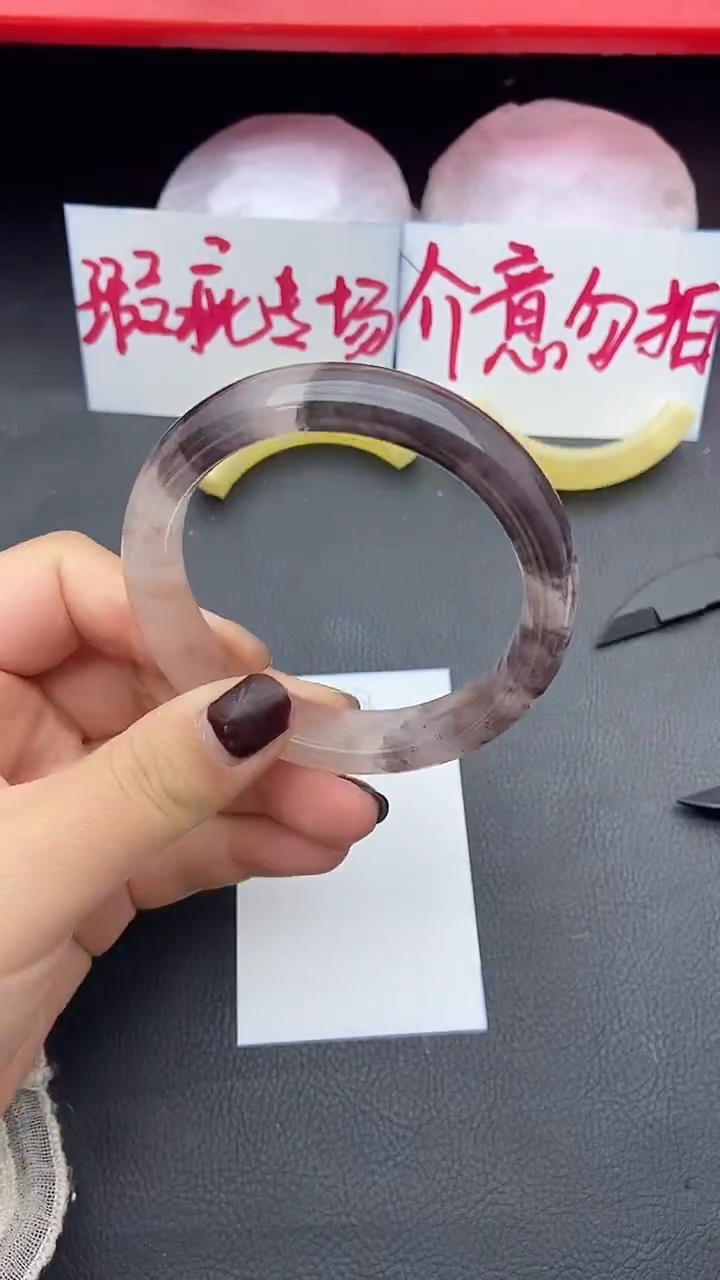 未镶嵌手镯石英质玉瑕疵63+58/59