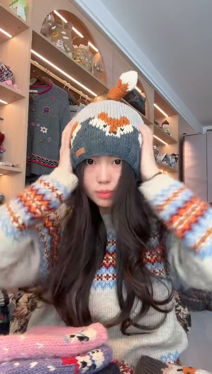 羊毛狐狸尾巴帽  