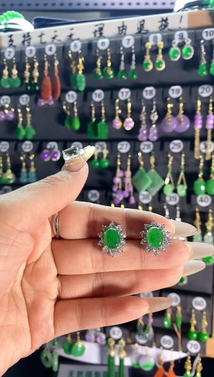 【闪购商品】翡翠耳饰银S925镶嵌390...