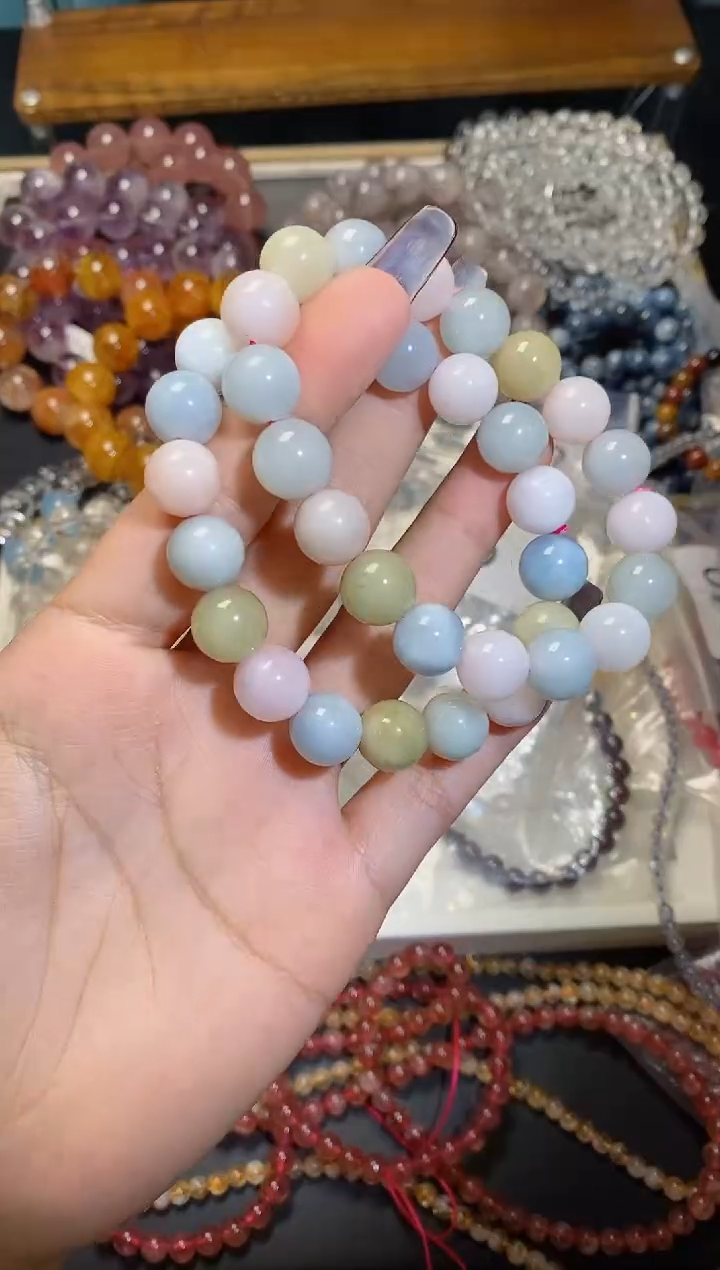 【闪购商品】水晶手串未镶嵌摩根石135