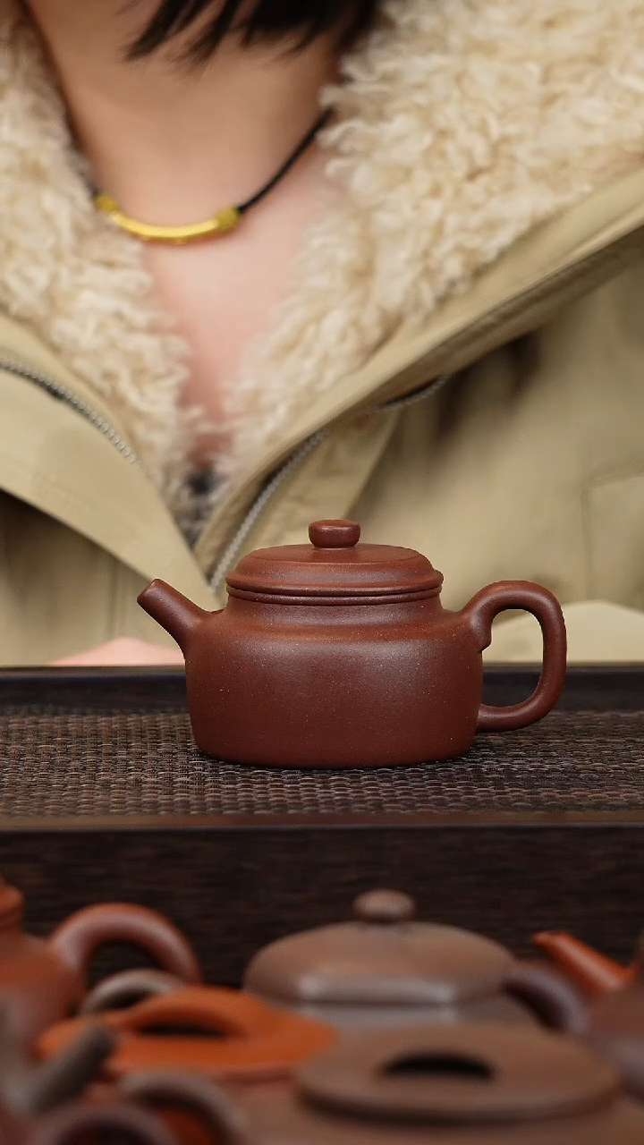 【闪购商品】紫砂茶壶原矿大木门紫泥中槽清德钟140cc