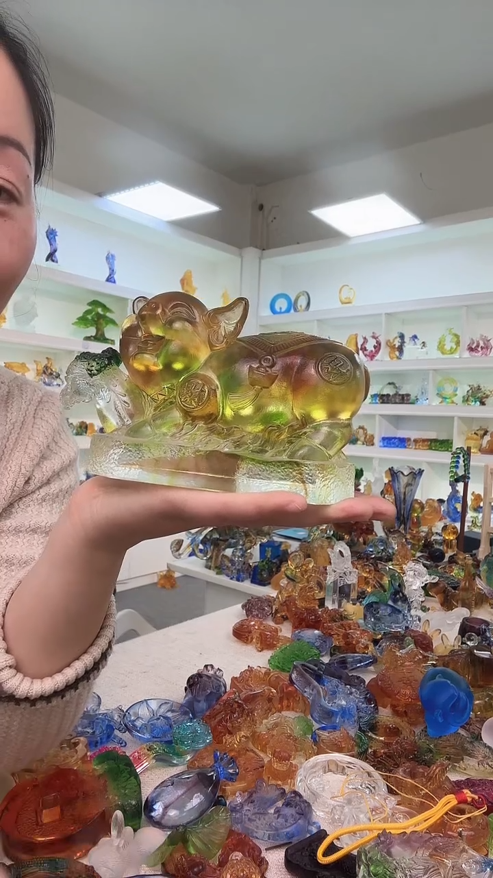 手工艺品琉璃大猪猪
