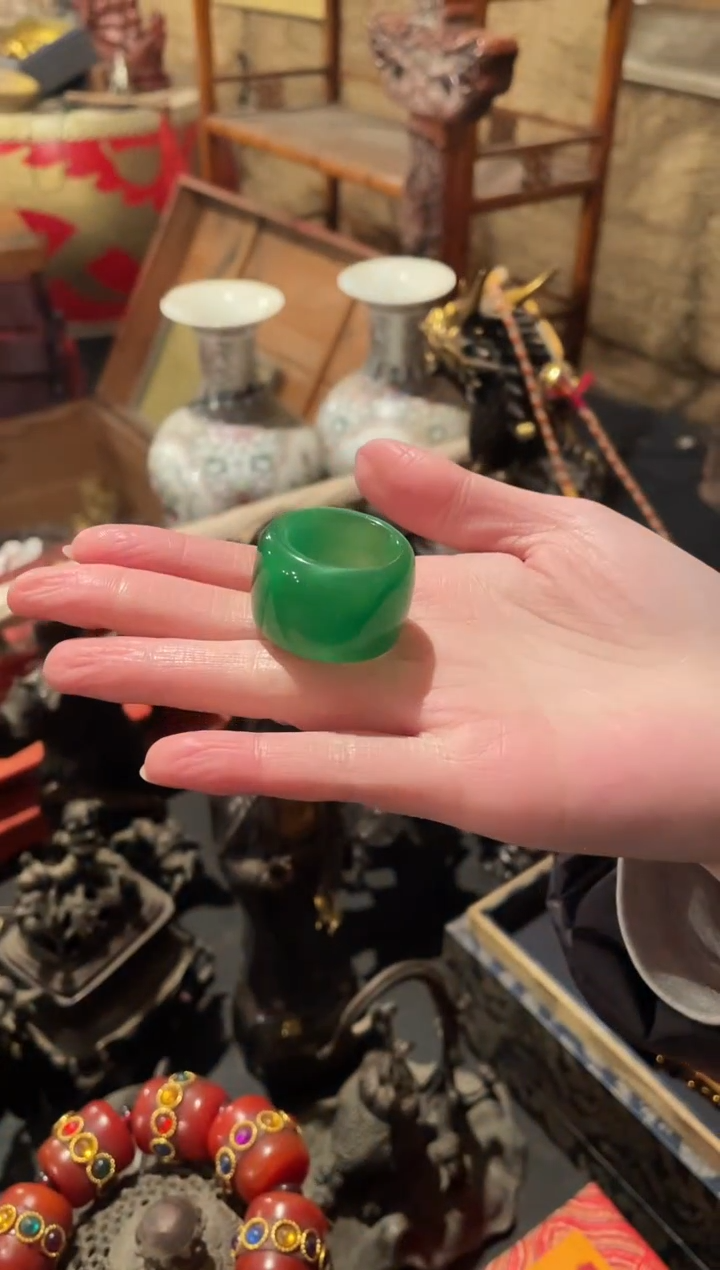 【闪购商品】一一一一一一BZ猫绿