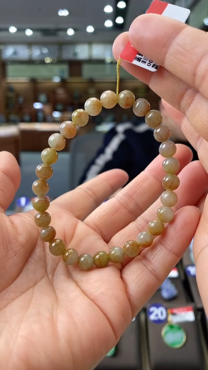 【闪购商品】翡翠手串未镶嵌6.8mm手串