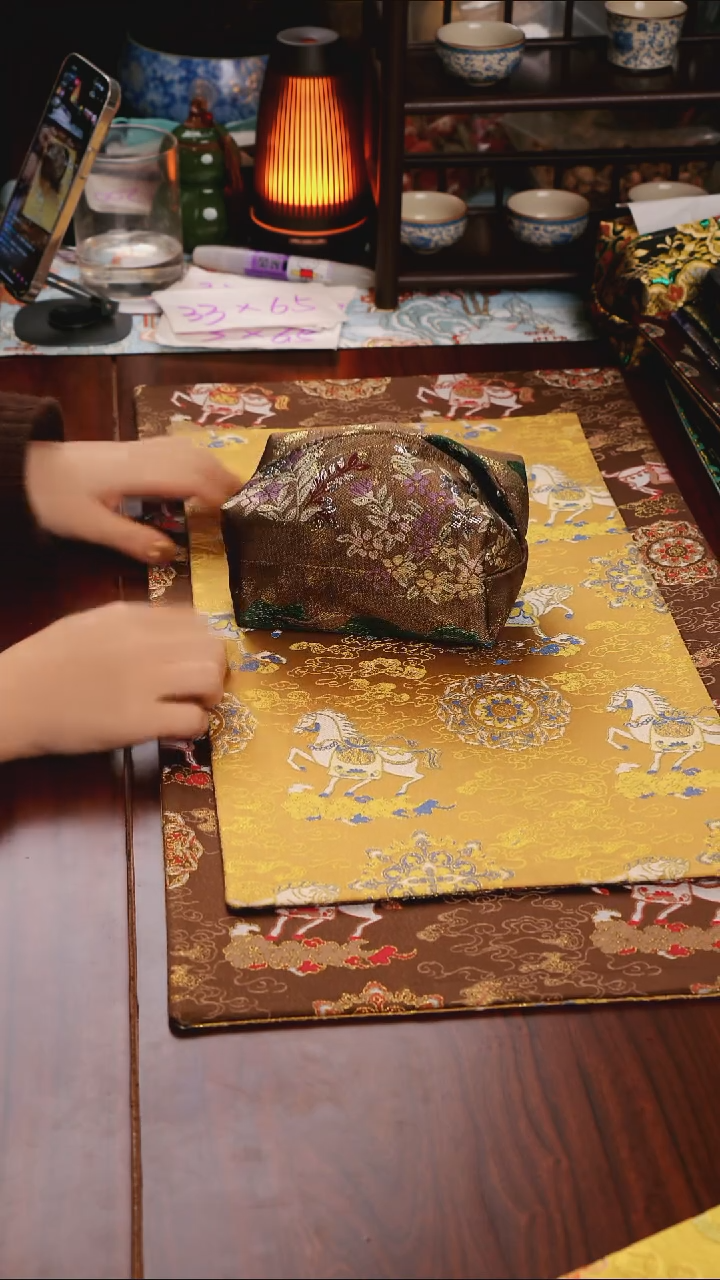 【西阵织世外桃源纸巾套长16宽10高7】