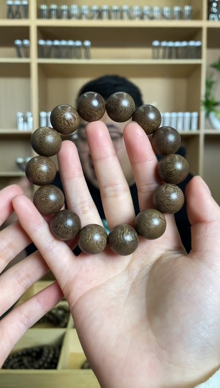 沉香手串ZA05登留眉1.6单圈圆珠沉水级沉香手串