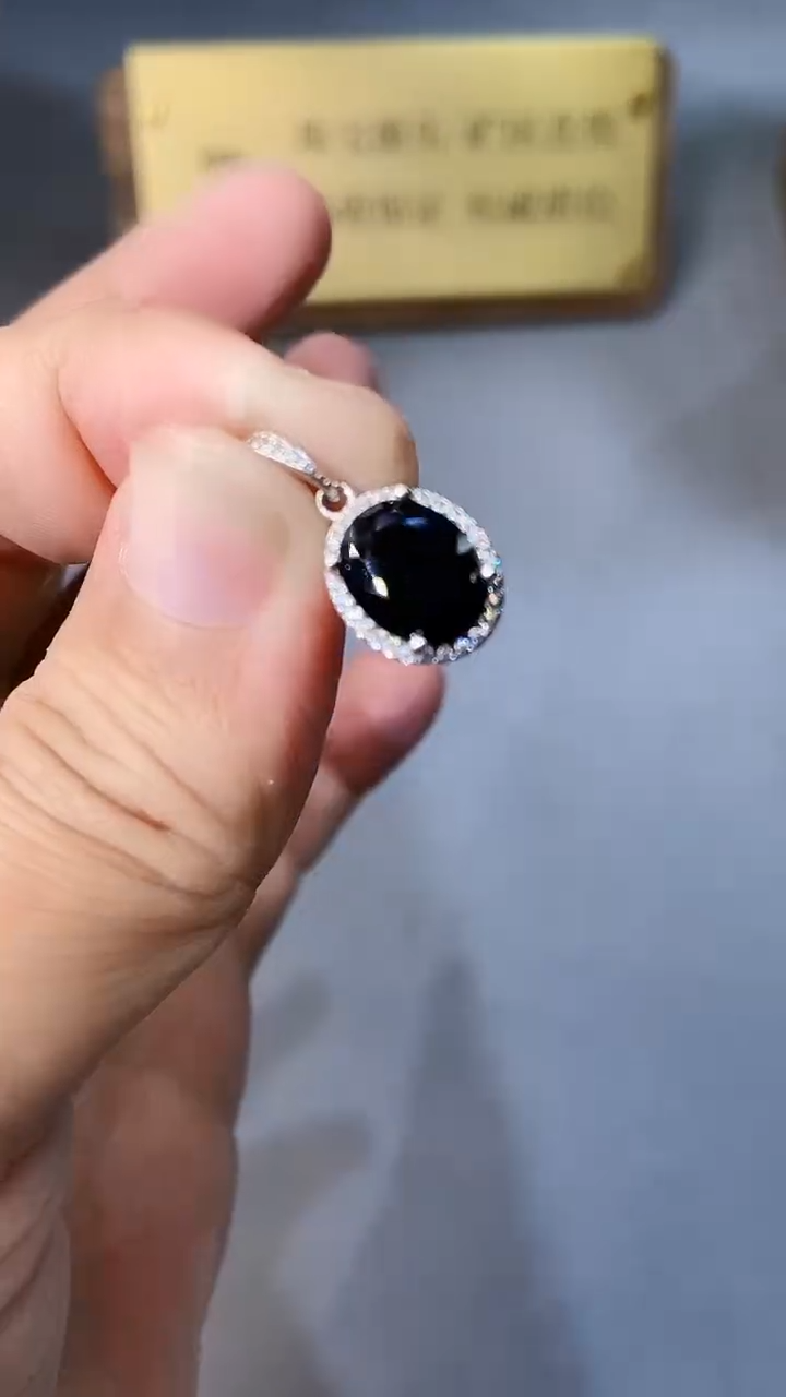 【闪购商品】蓝宝石颈饰银S925镶嵌354黑