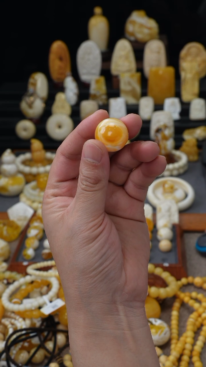 【闪购商品】琥珀裸石未镶嵌胡玩珠宝天然琥珀