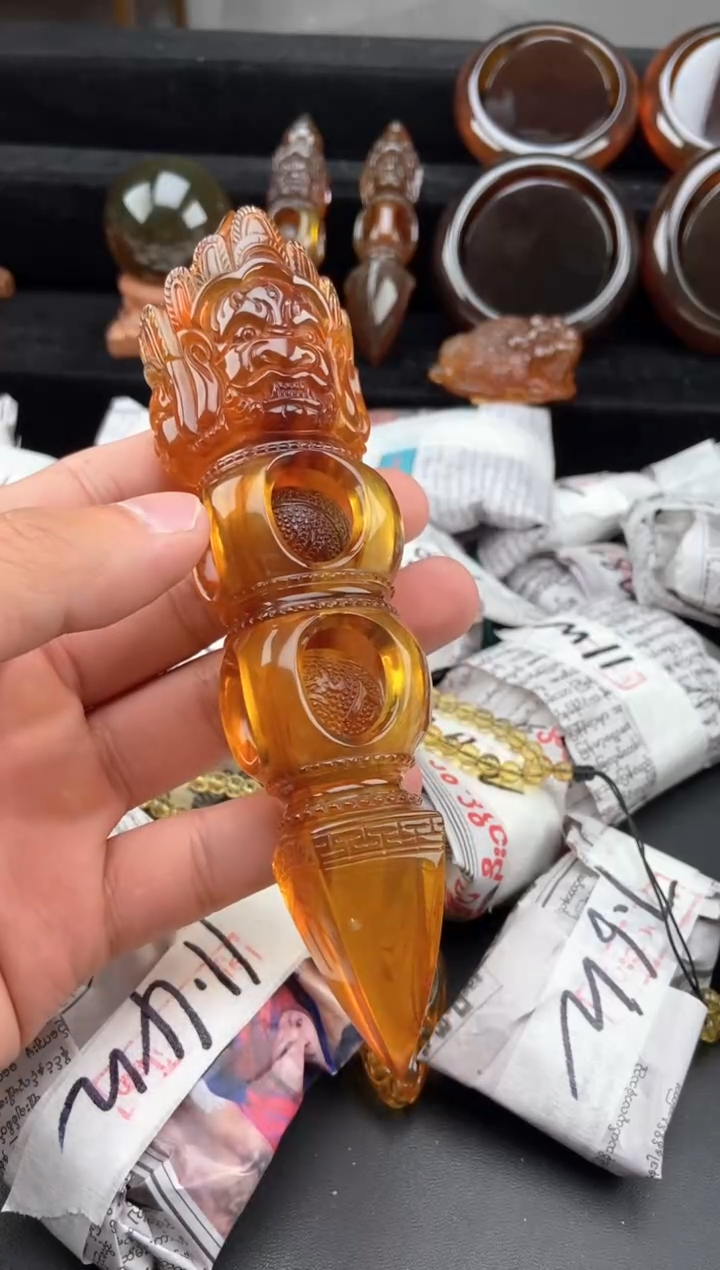 【闪购商品】琥珀颈饰未镶嵌金刚杵