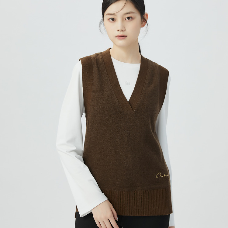 GIRDEAR/哥弟老钱风气质百搭V领羊毛背心纯色马甲女1300600(J)