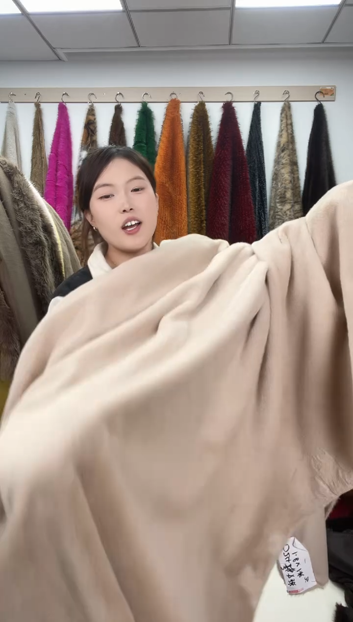 狐狸毛B24尺寸1.8*1