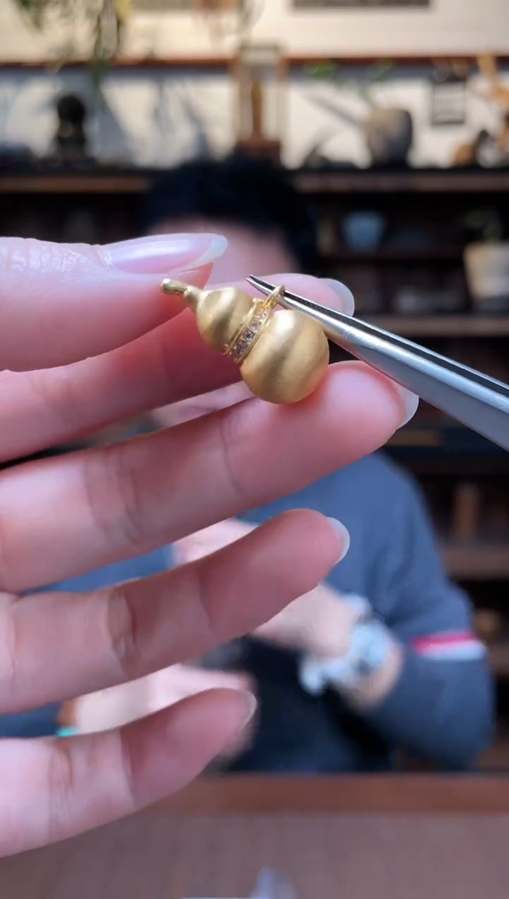 【闪购商品】18K金颈饰18K金葫芦吊坠*5MY赠链