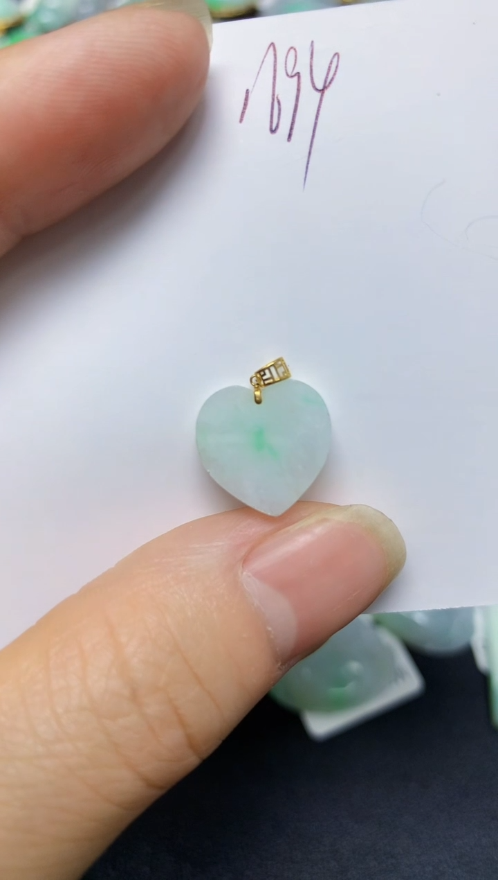 翡翠18K金镶嵌颈饰 天然翡翠A货