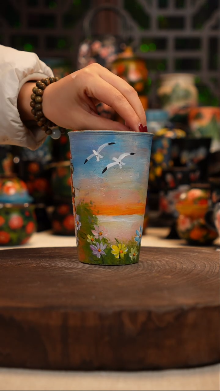 油画    釉下彩   杯子