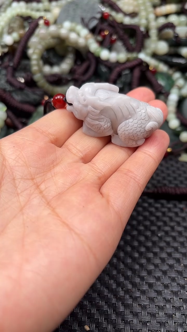 【闪购商品】和田玉颈饰未镶嵌.