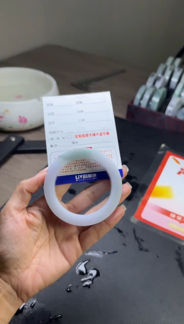 【闪购商品】定制翡翠定制手镯不退不换未镶嵌定制手镯不退不换