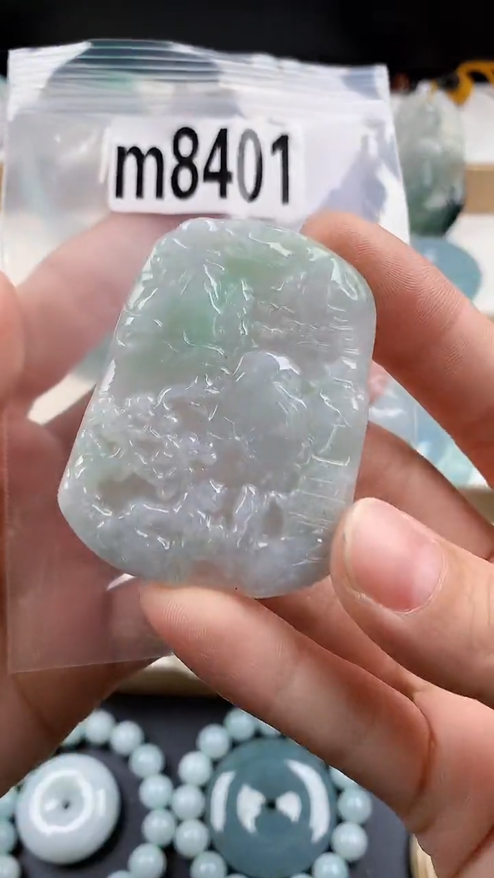 颈饰未镶嵌翡翠天然翡翠吊坠挂件