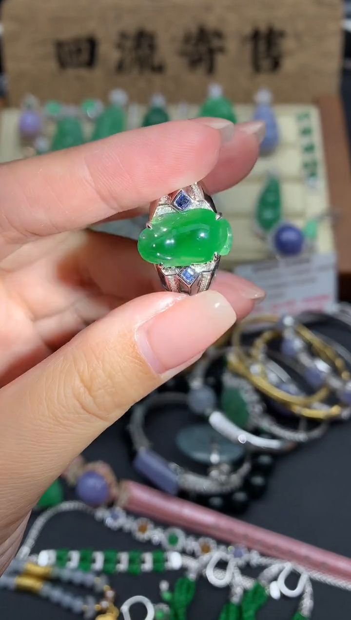 【闪购商品】翡翠戒指18K金镶嵌662-中国好珍宝