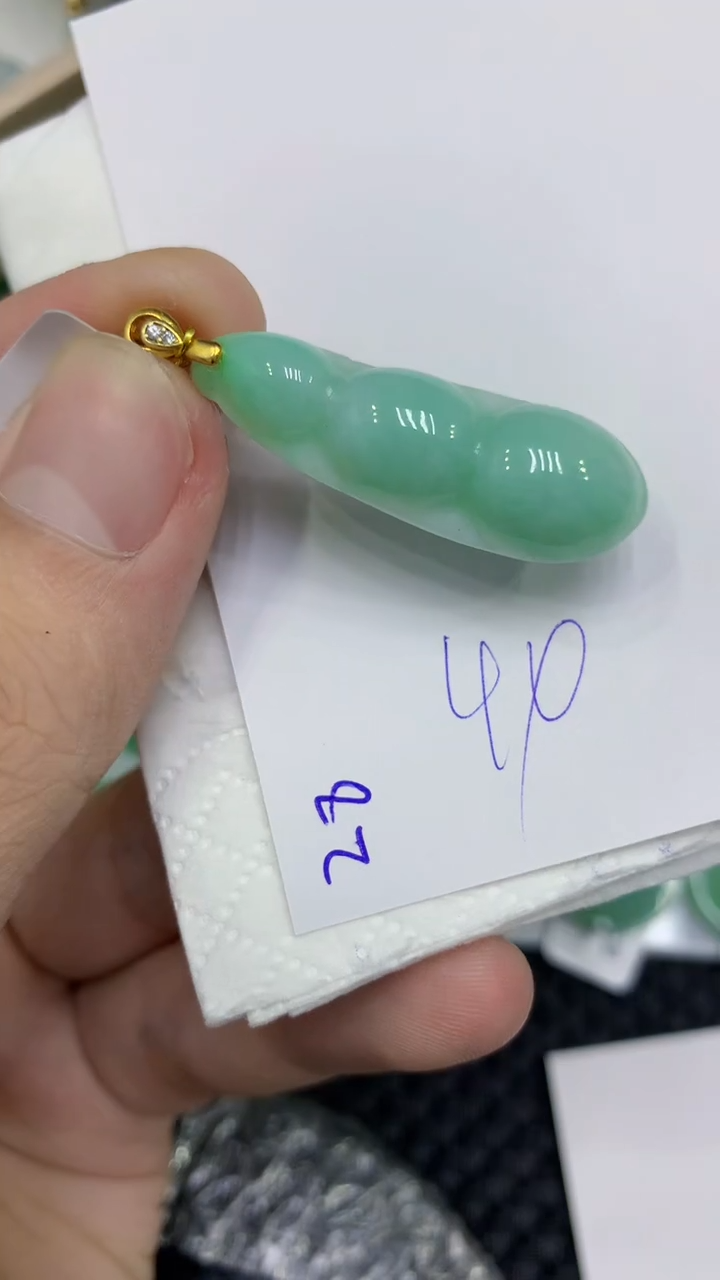 颈饰未镶嵌翡翠缅甸A货翡翠