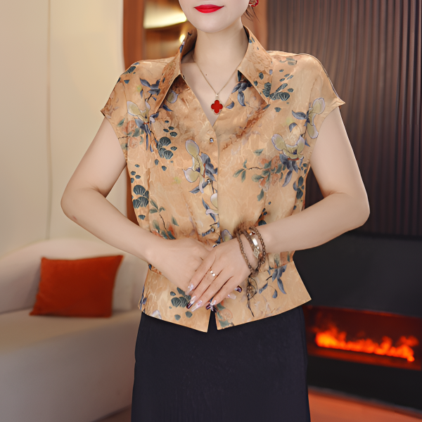 【黄骊蔷薇】夏季设计感小众时尚洒银气质女翻领短袖t恤百搭0530-1