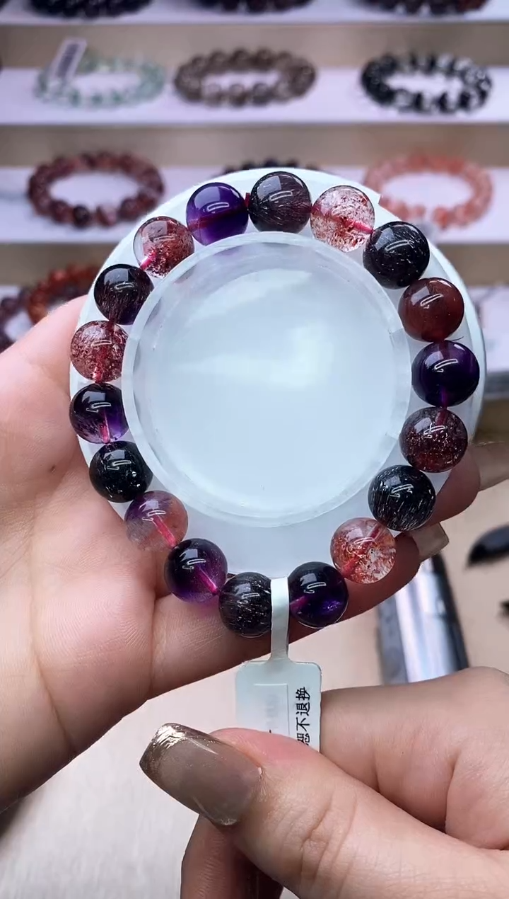 【闪购商品】水晶手链未镶嵌黑加仑超七10m+