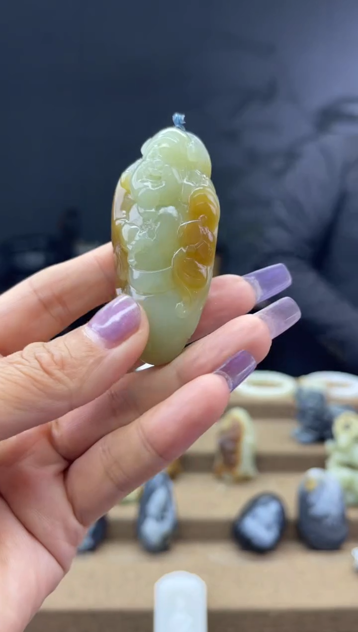 颈饰未镶嵌和田玉1