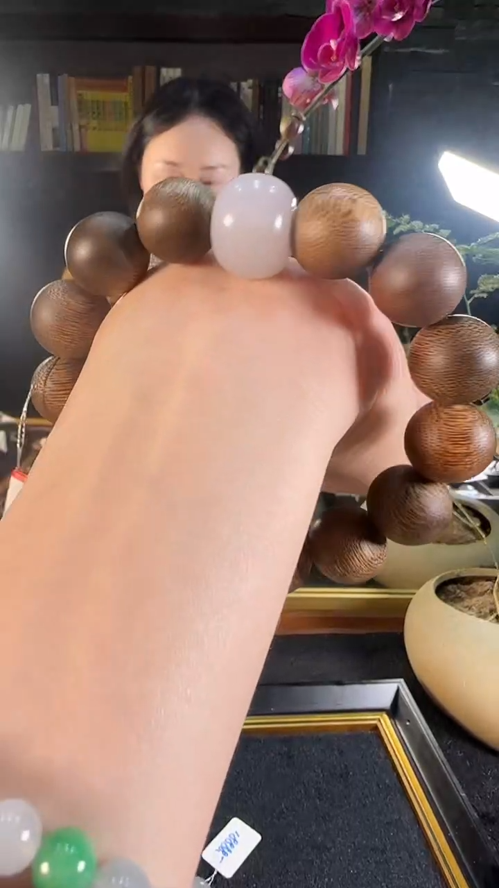 【闪购商品】翡翠手串未镶嵌天然缅甸翡翠紫色大鼓珠实木手串