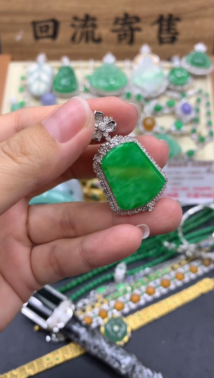 【闪购商品】翡翠颈饰18K金镶嵌456-中国好珍宝