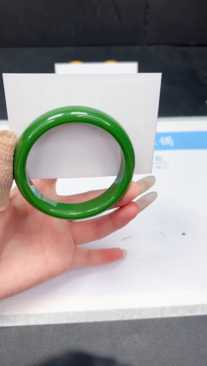 【闪购商品】石英质玉手镯未镶嵌5-59.0