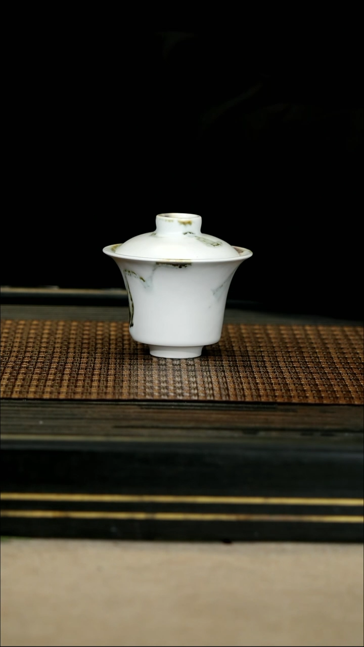 【闪购商品】紫砂茶壶MT107春日雪景 马蹄盖碗