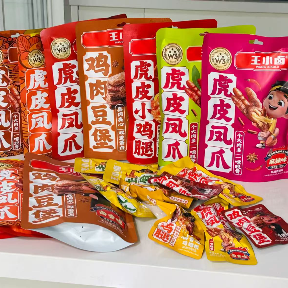王小卤虎皮凤爪210g解馋小零食休闲小吃美食