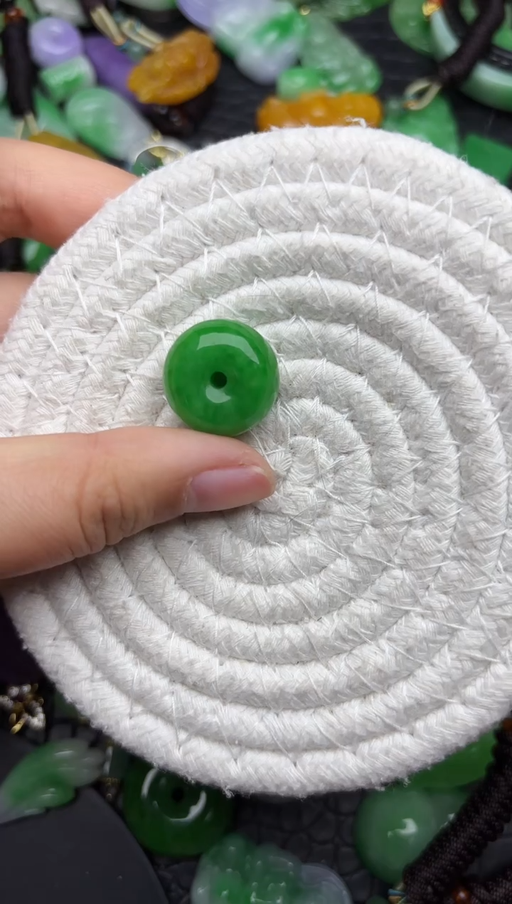 颈饰未镶嵌翡翠缅甸翡翠吊坠