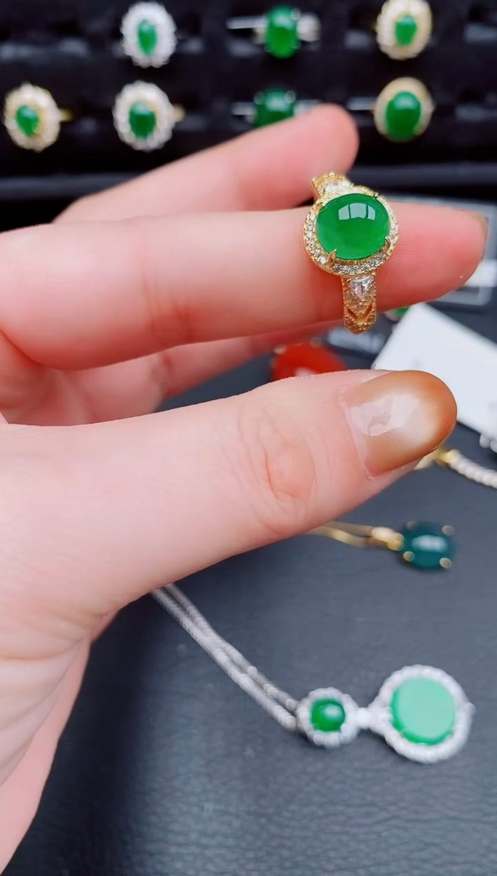 【闪购商品】翡翠戒指银S925镶嵌天然a货翡翠406