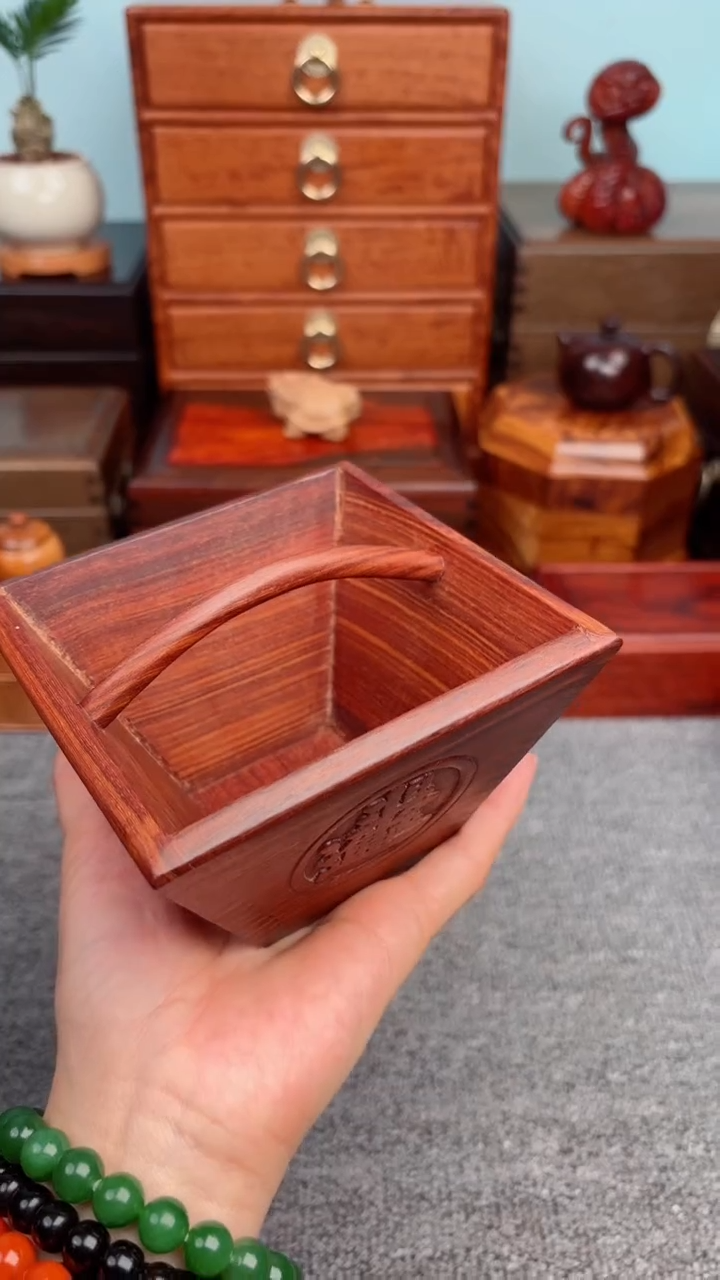 【闪购商品】老板娘推荐红檀小斗
