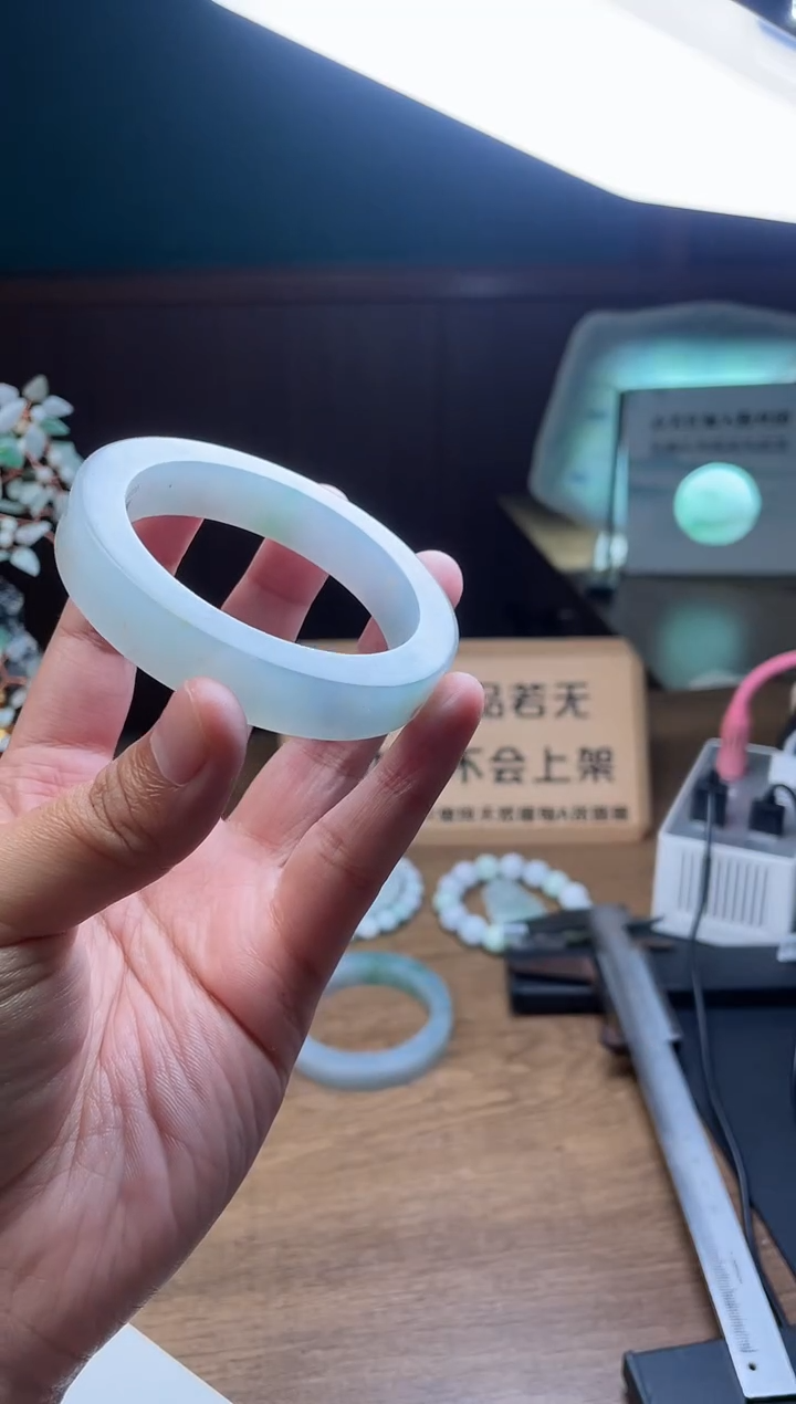 【闪购商品】定制翡翠手镯未镶嵌 定制