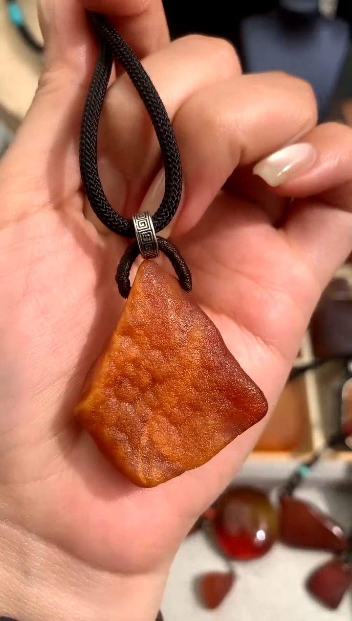 【闪购商品】蜜蜡裸石未镶嵌似玉