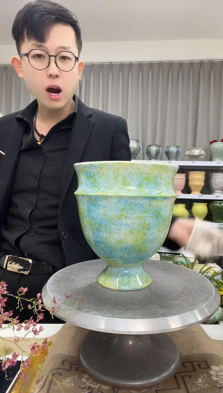 【1.3】花盆尺寸 高：20  口：15