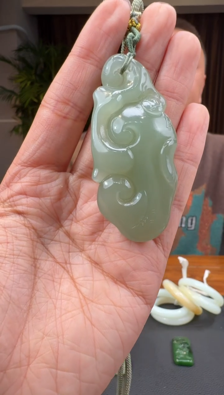 【闪购商品】和田玉129未镶嵌2.9洪飞多样性发货