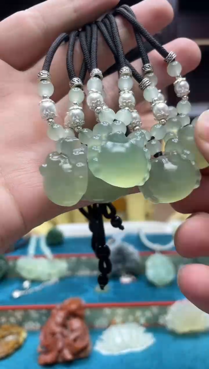 未镶嵌岫玉吊坠多样性发*货拍一发一