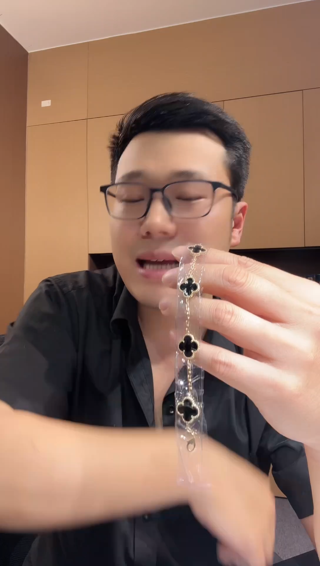 【闪购商品】玛瑙/玉髓手链18K金镶嵌黑色k黄，五花手链GHJ